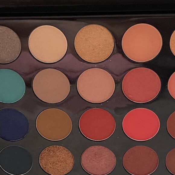 Morphe 35H Artistry Palette "Hot Spot" - 35 Highly Pigmented Shades, NEW - Picture 9 of 16
